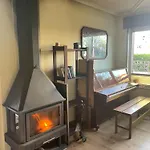 Eco-hostel La Casa ホステル ポオ・デ・リャネス