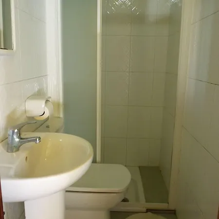 Eco-hostel La Casa ホステル *