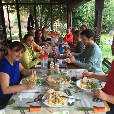 Eco-hostel La Casa ホステル