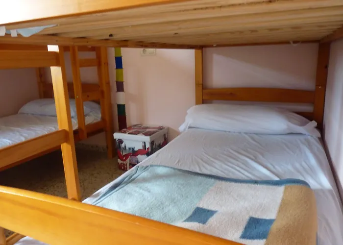 Eco-hostel La Casa Hostal *