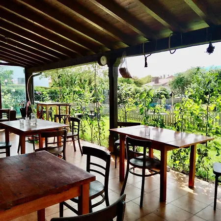 Eco-hostel La Casa Albergue