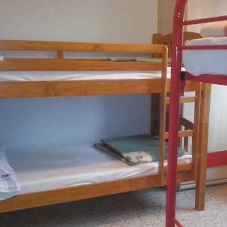 Eco-hostel La Casa Albergue *