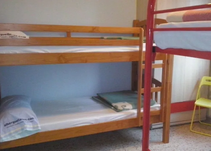 Eco-hostel La Casa Hostal *